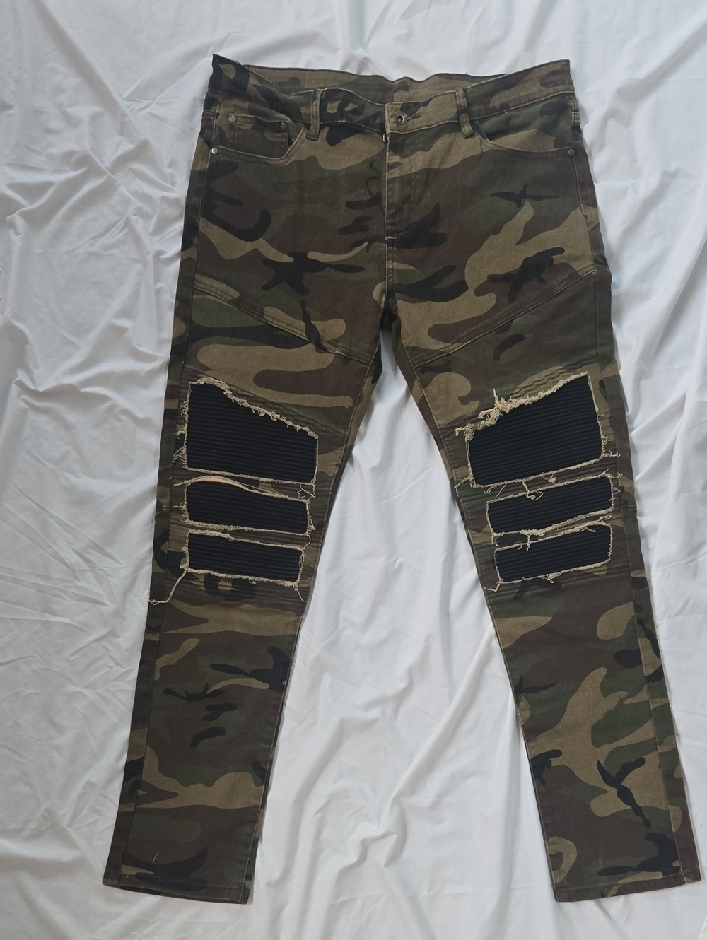 Men's Green Camo Jeans Distressed Motorcycle Style Patches Along Front Pant Legs